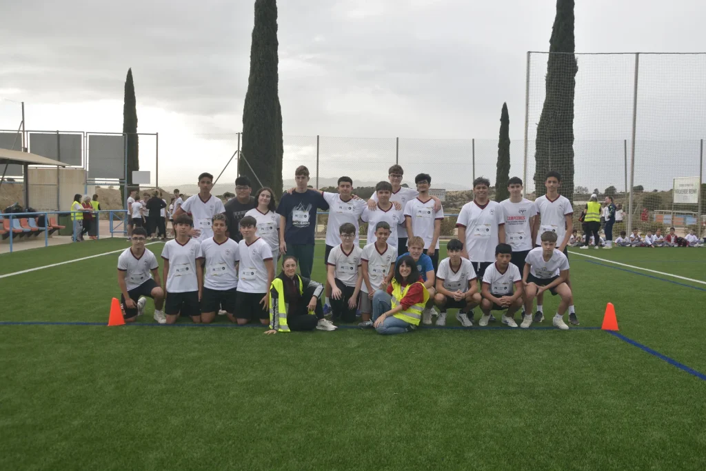 El Colegio Reina Sofía de Totana ha participado en la XI Edición de La Vuelta al Cole contra la Leucemia Infantil